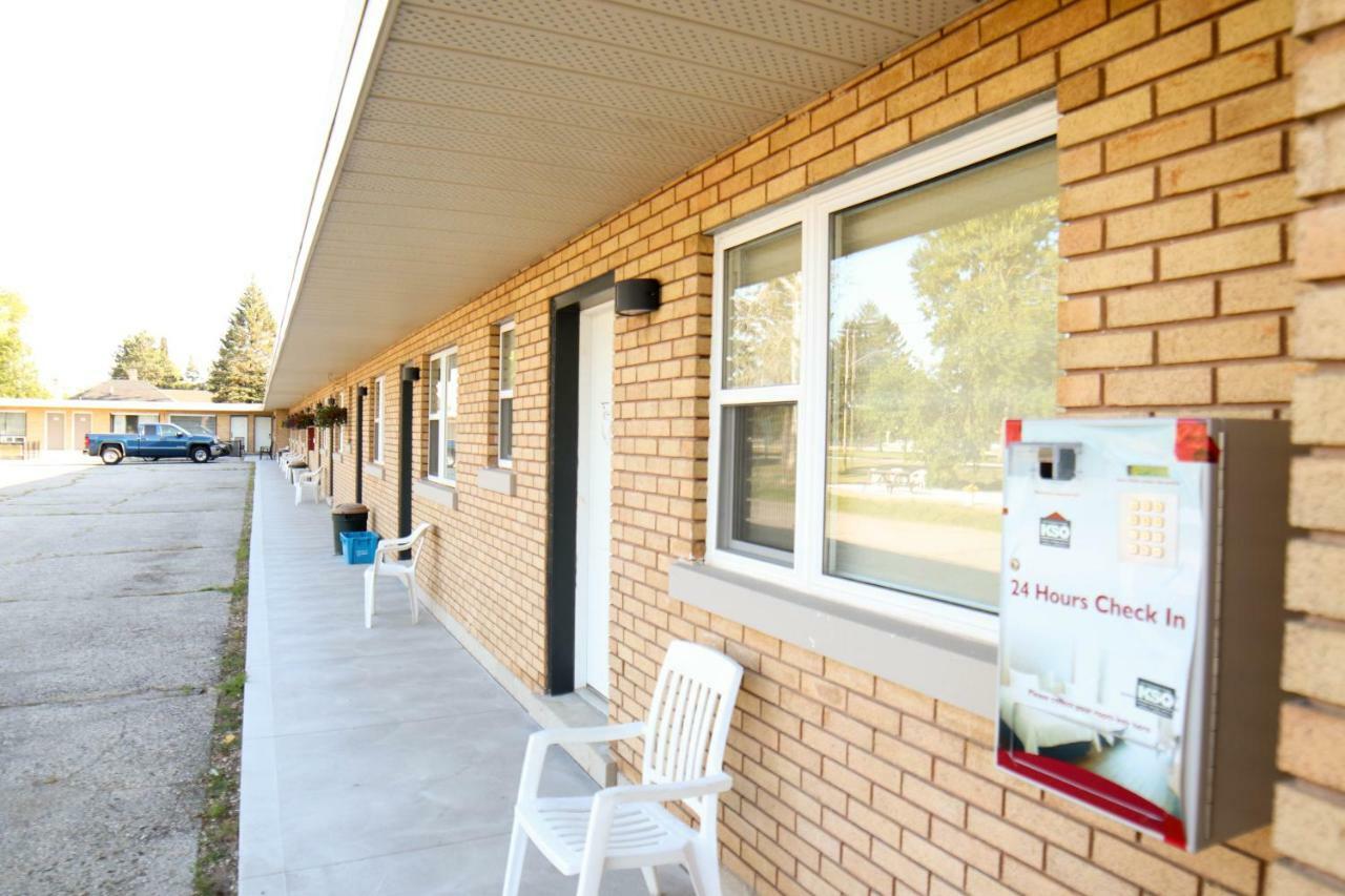 Walkerton Inn Motel Bagian luar foto
