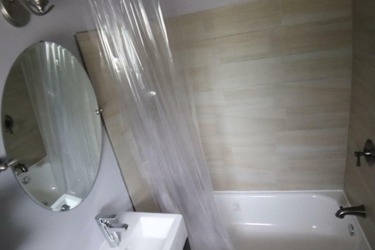 Walkerton Inn Motel Bagian luar foto