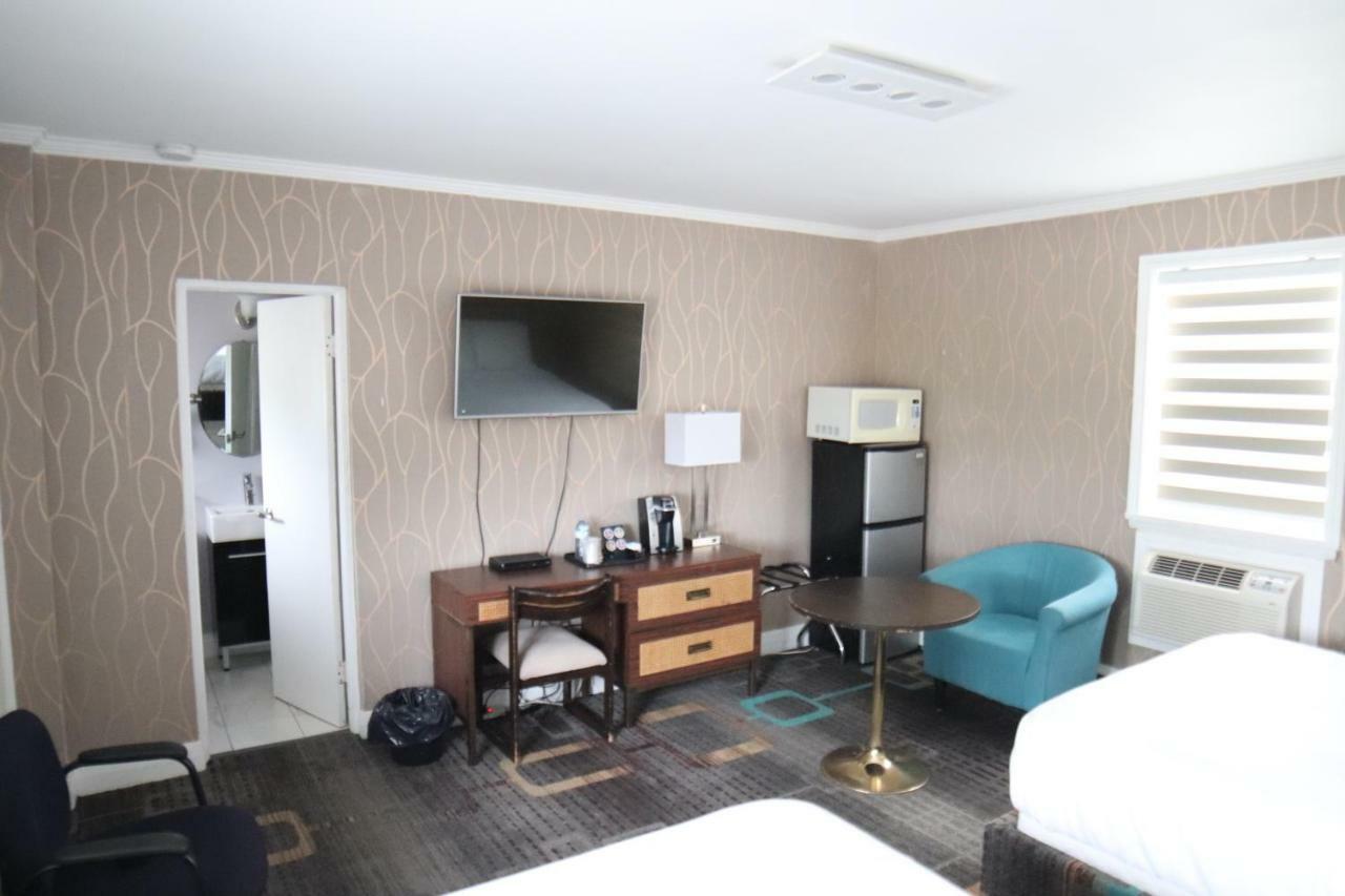 Walkerton Inn Motel Bagian luar foto